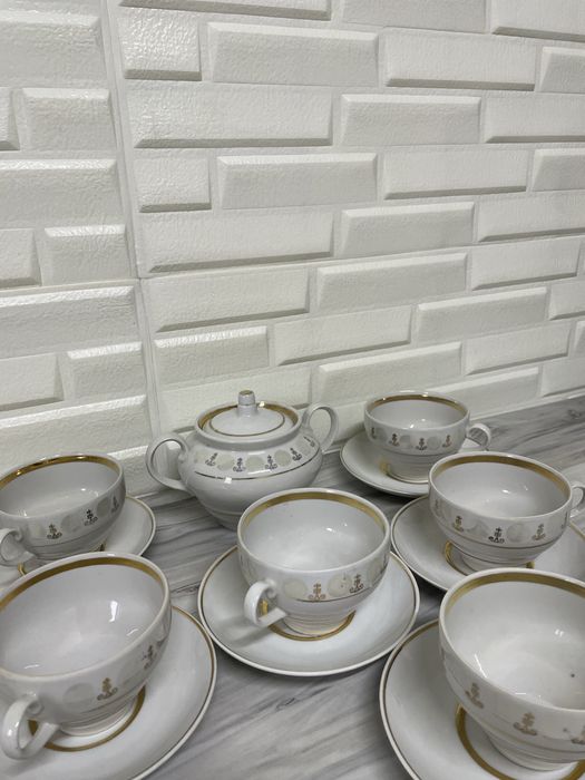 Чайний і кофейний сервіз в доброму стані