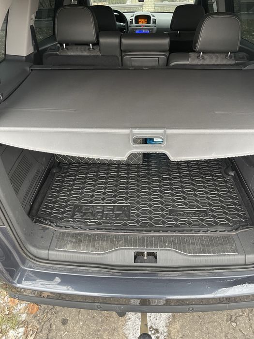 Продам Opel ZAFIRA B