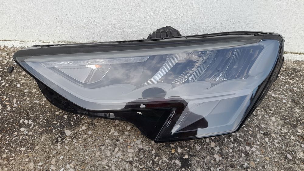 Otica lado esquerdo  Audi A3 8Y