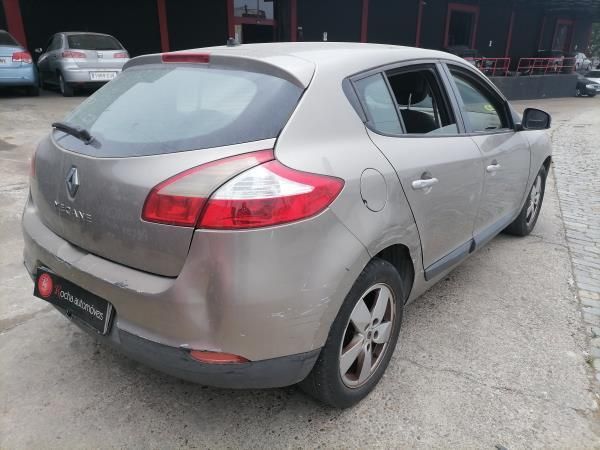 Para Peças Renault Megane Iii Hatchback (Bz0/1_)