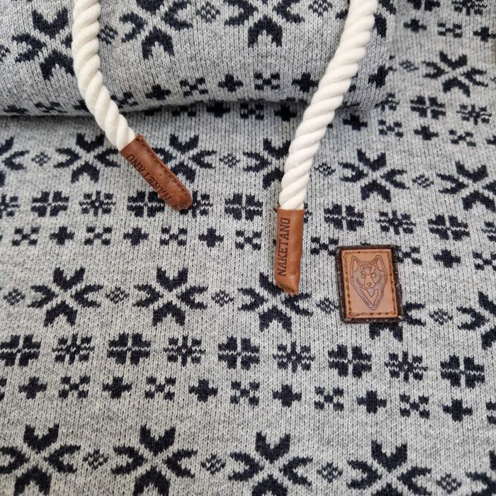 Oryginalny damski sweter z golfem Naked