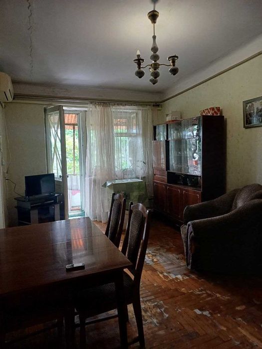 3-кімн. квартира, цегла, р-н ДК Орбіта! Без комісії!