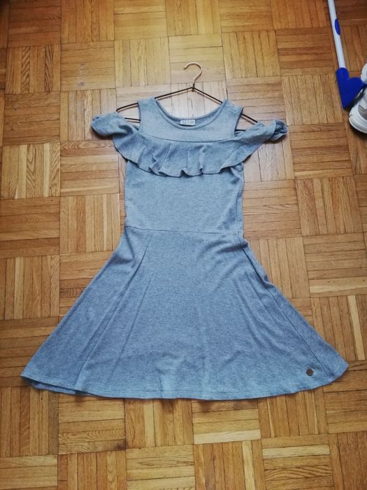 Dwie sukienki w r 146/152