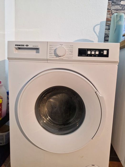 Maquina de lavar roupas