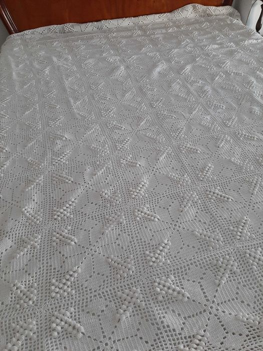 Vintage: Colcha de Crochet com Detalhes florais
