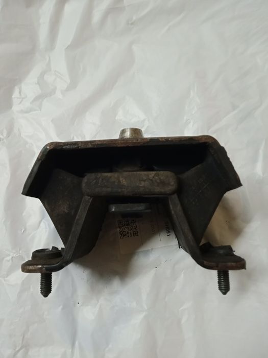 Подушка двигателя Санг йонг кайрон 2D