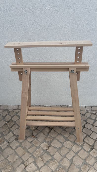 1 Cavaletes de madeira Ikea ( praticamente novos)
