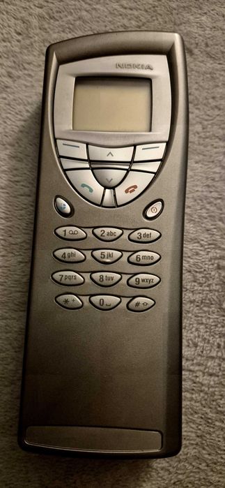 Klasyk telefonii komórkowej NOKIA 9210