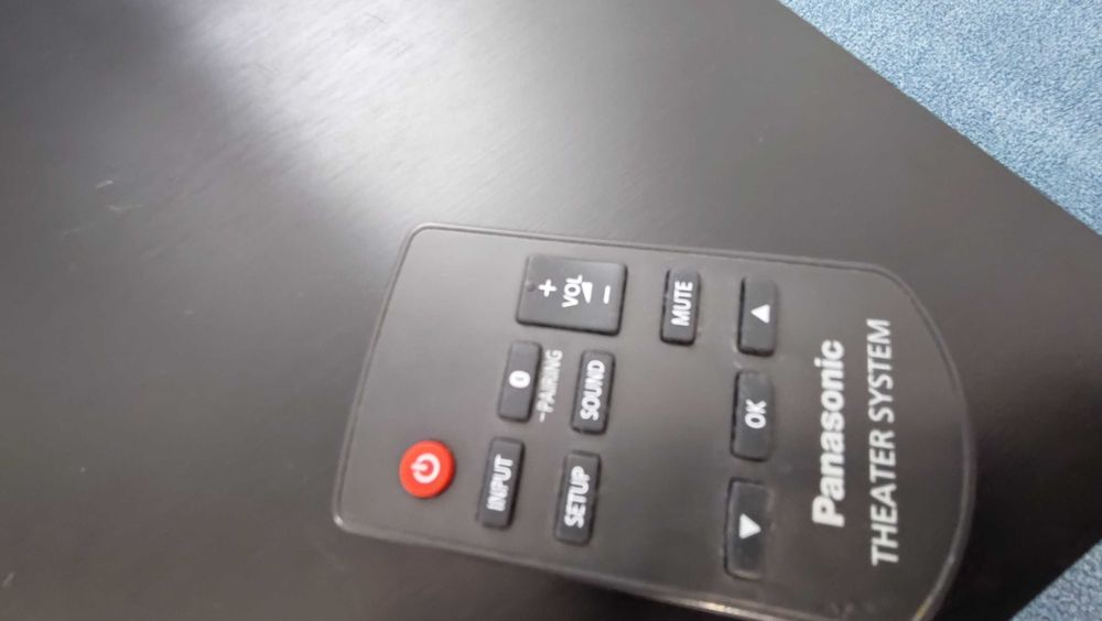 Kino domowe Panasonic, niski profil, pod konsole, laptopa, telewizor.