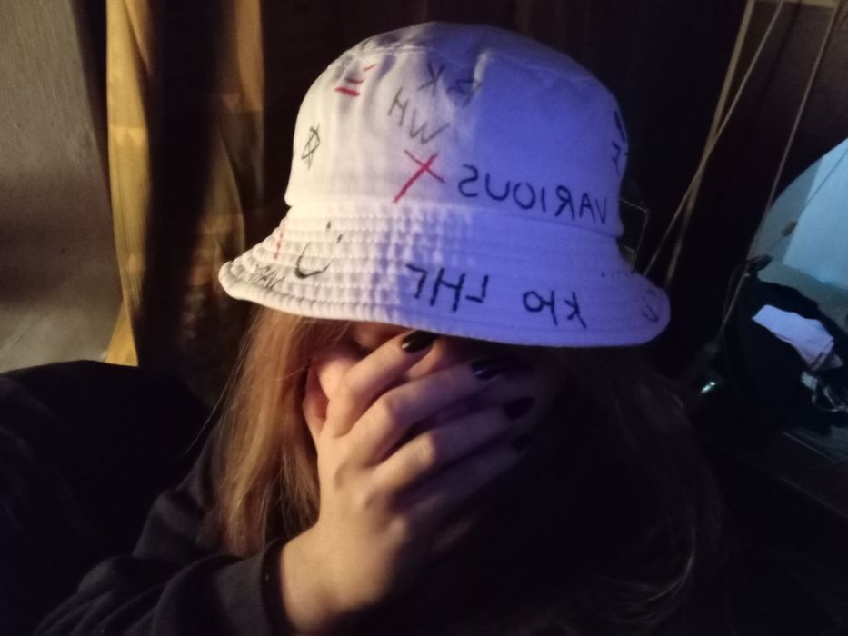 продам панаму с рисунком