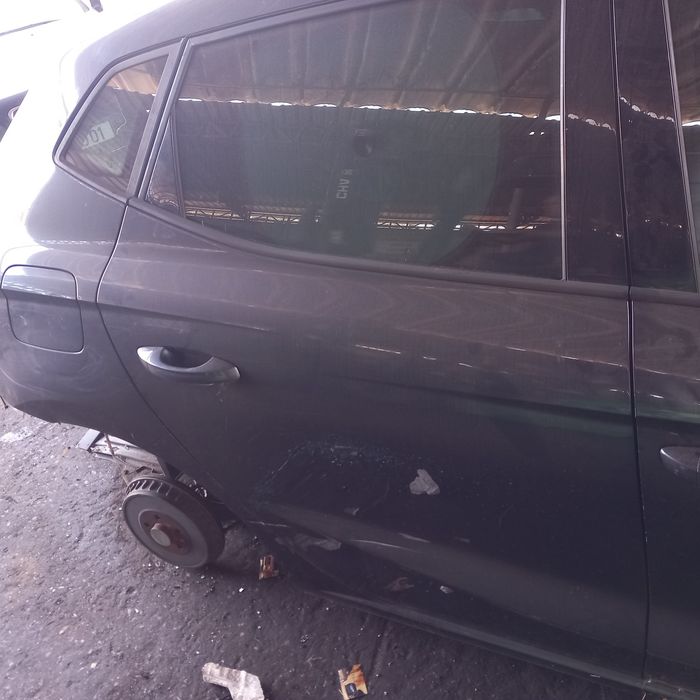 Portas completas Seat Ibiza 5 kj1 ( ja nao tenho porta passageiro)
