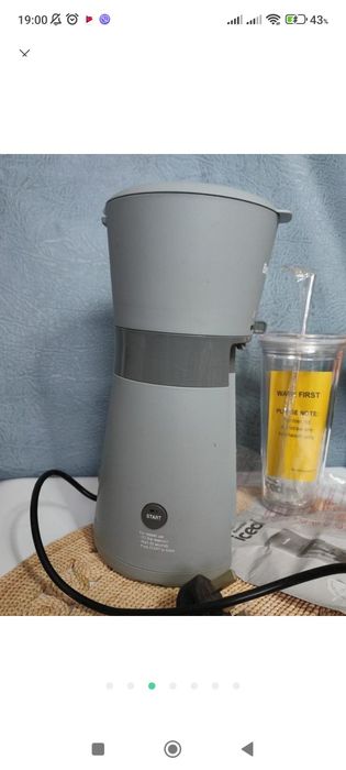 Кавоварка breville iced coffee maker plus з кавовою чашкою та трубочкою