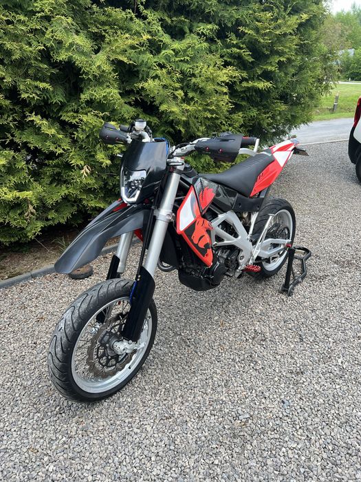 Aprilia SXV 550 supermoto sm a2 ktm
