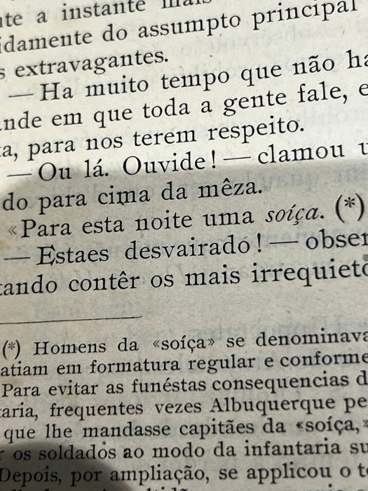 Trilogia de obra de Luiz de Camoes