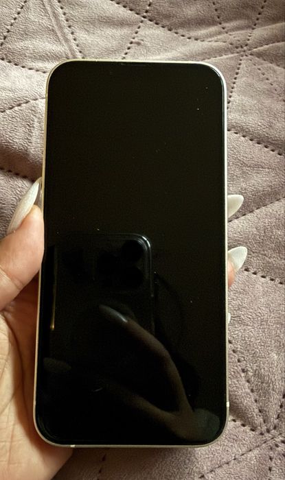 IPhone 13 белый