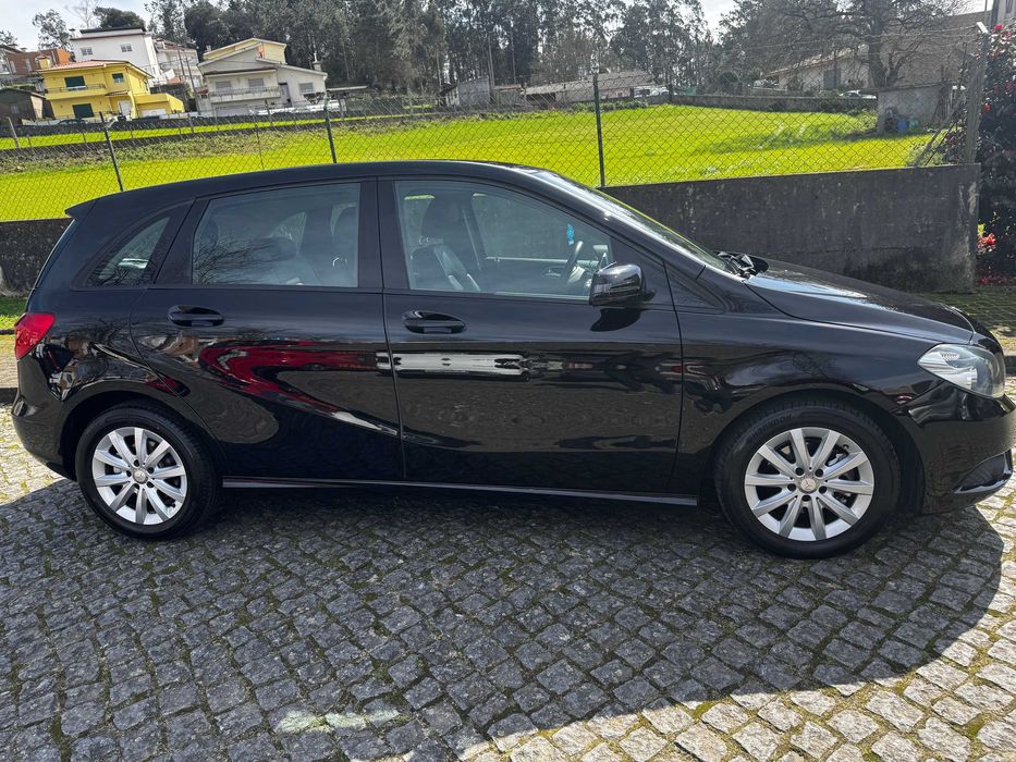 mercedes-bens B 200d
