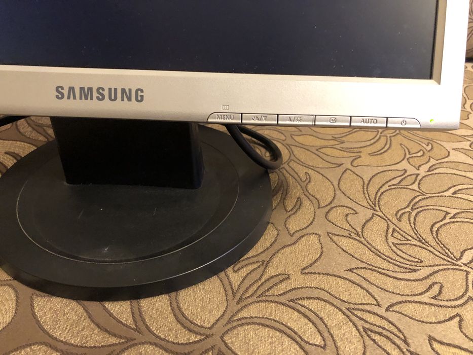 Монітор самсунг,монитор samsung