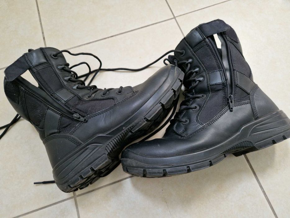 Bota táctica Magnum