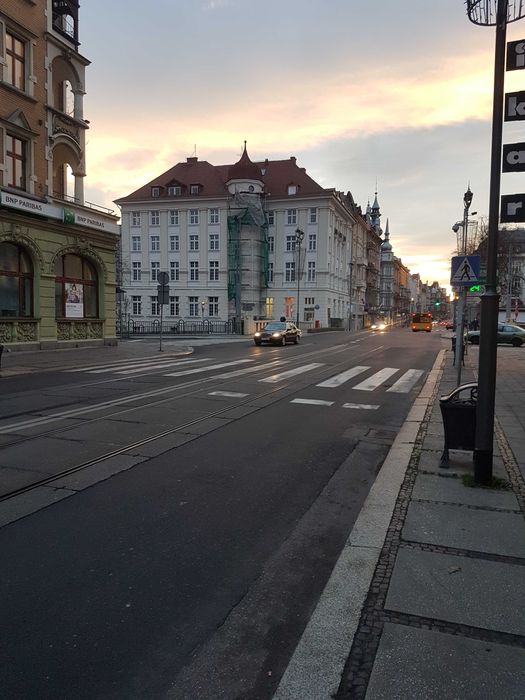 Pow. usługowo-biurowo-mieszkalna ul. Zwycięstwa 28