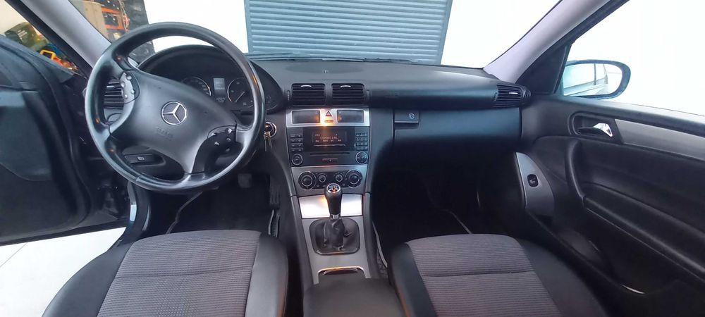 Vendo Carrinha Mercedes C220 do ano de 2004.
