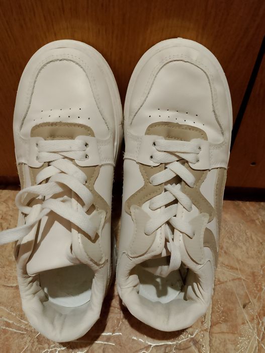 Кросівки для дівчинки