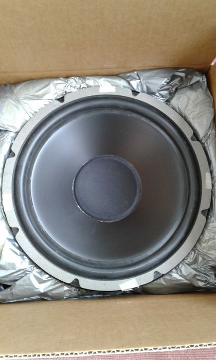 Динаміки НЧ 31 см 150 Вт  Eminence