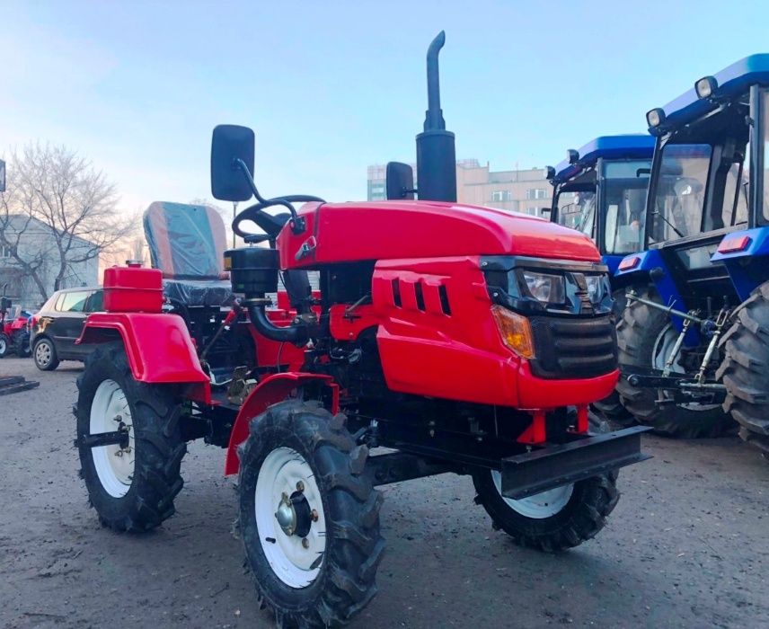 Нові трактори Форте 161 LUX фреза та плуг в комплекті. Мототрактор