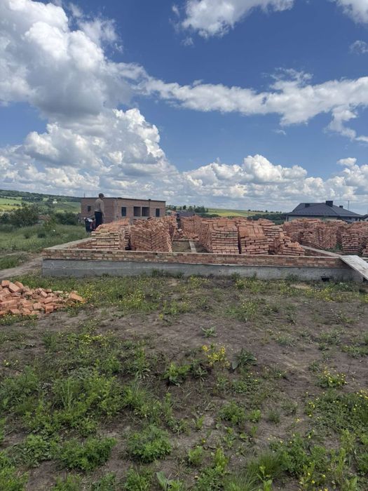 Продам котедж у Новому Роздолі