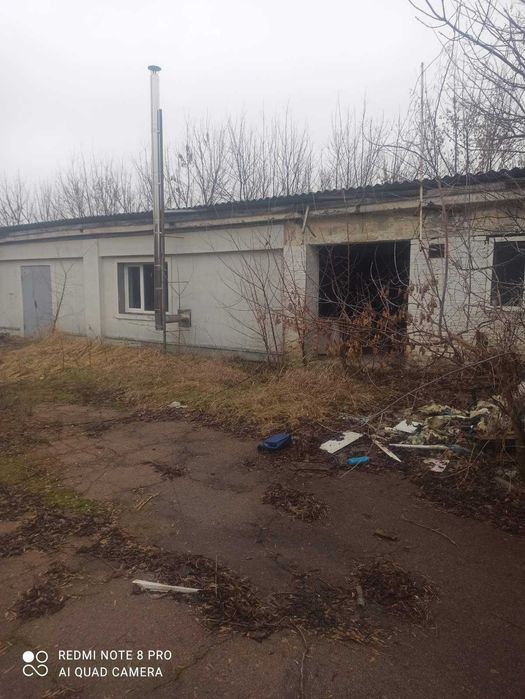 Продам комерцiйну нерухомiсть в м. Прилуки по вул.Межева 1