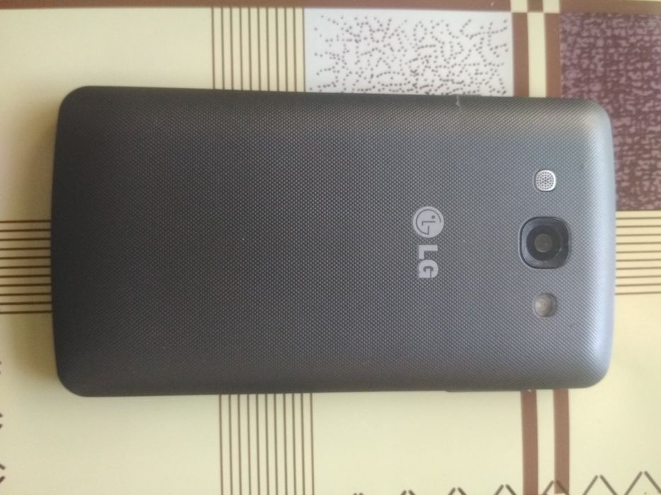 Телефон LG L60, X135