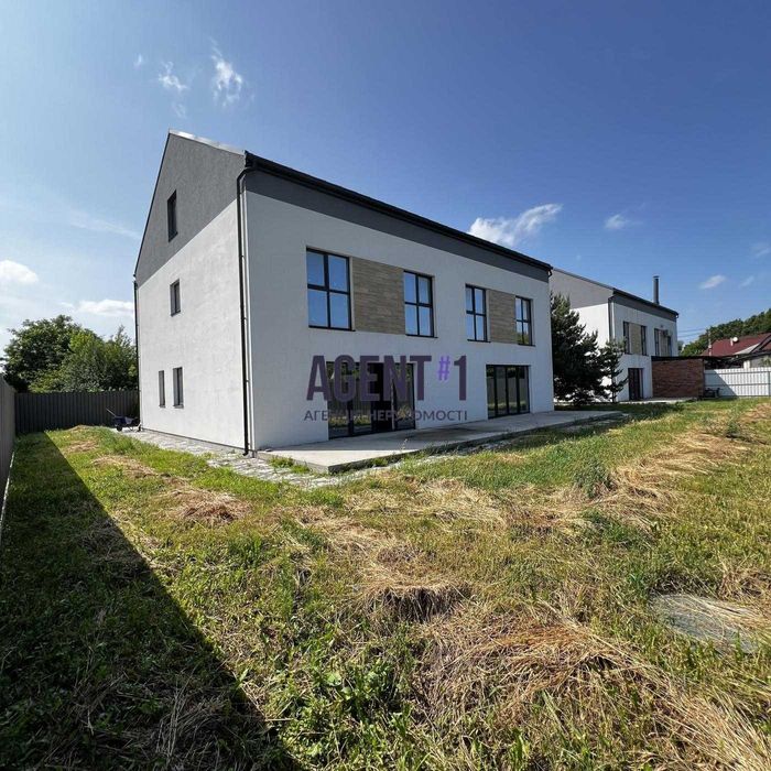 Продаж нового Дуплексу у зручній локації у с.Гатне біля метро.