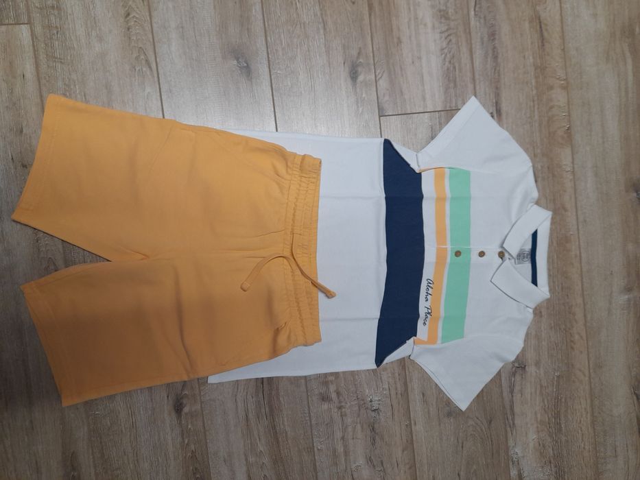 Zestaw połówka i spodenki rozm. 134