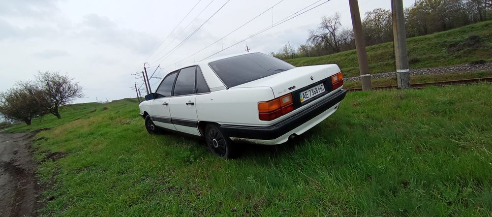 Audi 100 c3 седан АУДІ 100С3