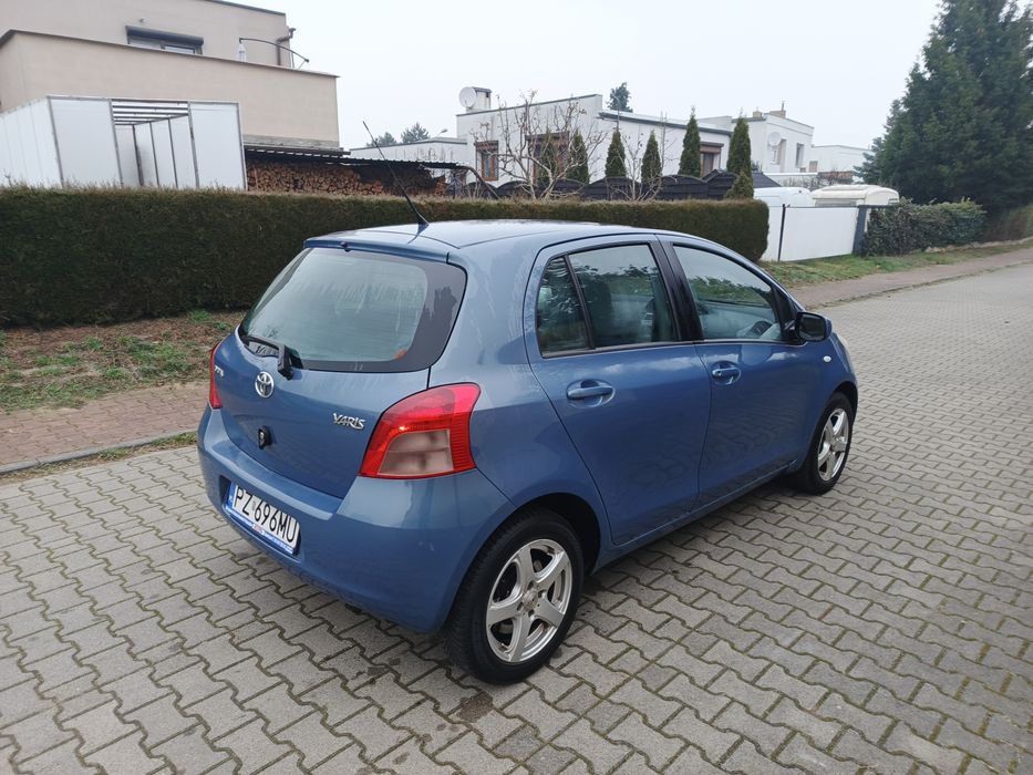Toyota Yaris 1.3 benzyna Klima/Zadbana