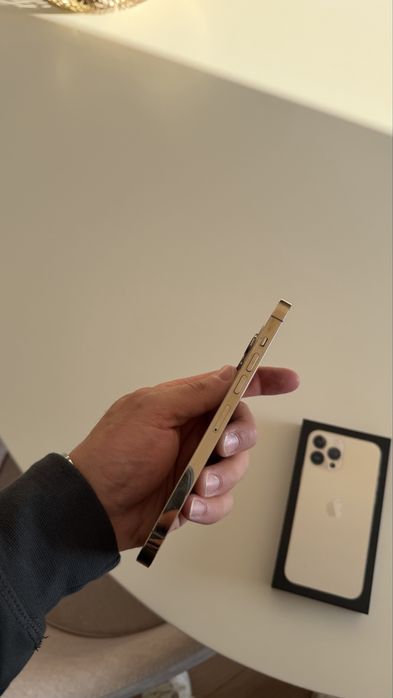 Iphone 13 Pro max Dourado