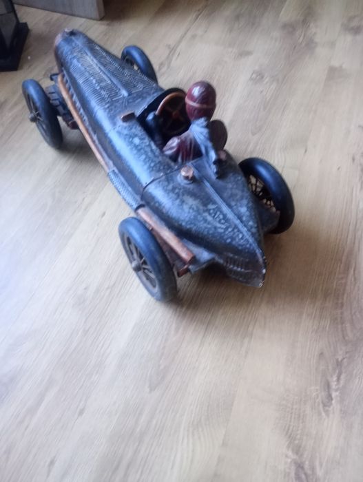 Auto drewno zabytek