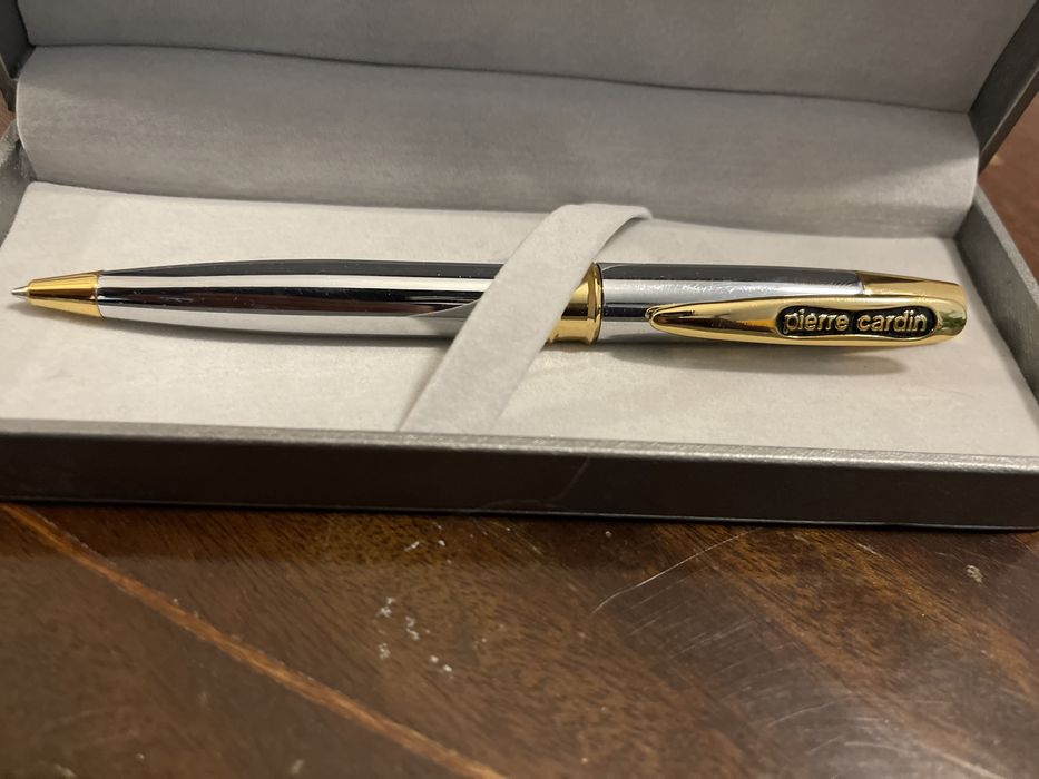 Caneta de coleção Pierre Cardin
