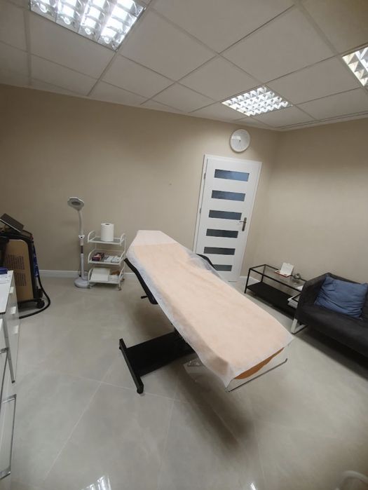 Sprzedam wyposadzony salon kosmetyczny