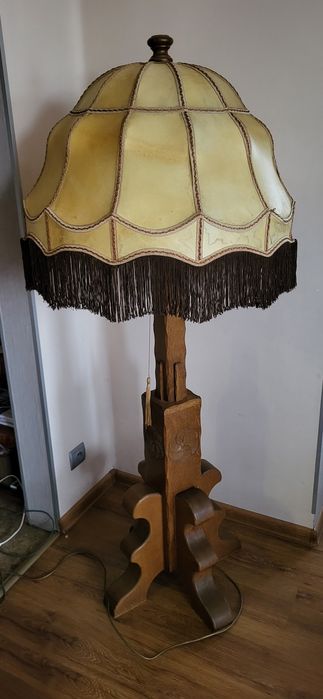 Stara lampa stojąca drewniana klosz skórzany zabytek antyk