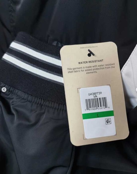 куртка-бомбер Levi's Men's Colorblock Varsity Bomber Jacket (або Levi's Varsity Bomber Jacket) оригінал L