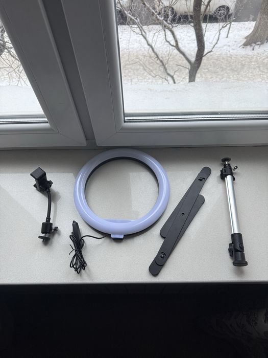 Кільцева лампа 26 см зі штативом і тримачем для телефону