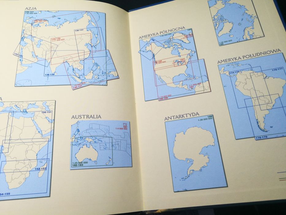 Atlas świata 11 zł