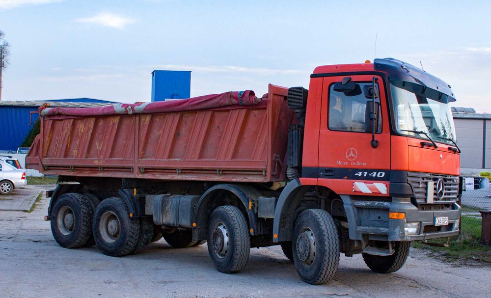 Odśnieżanie Koparko-ładowarka 4ośka