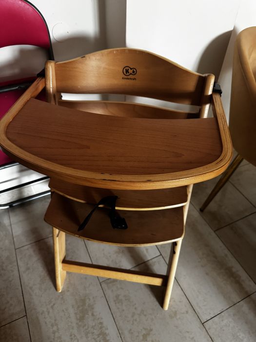 Cadeira de papa Kinderkraft modelo Enock