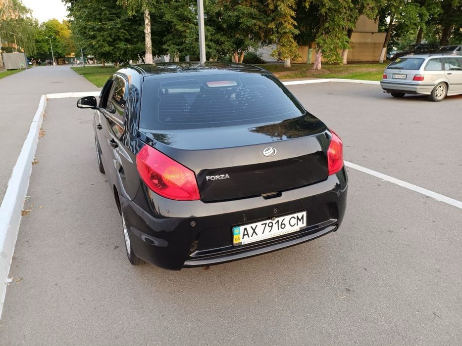 Продам  ЗАЗ FORZA 2011 года
