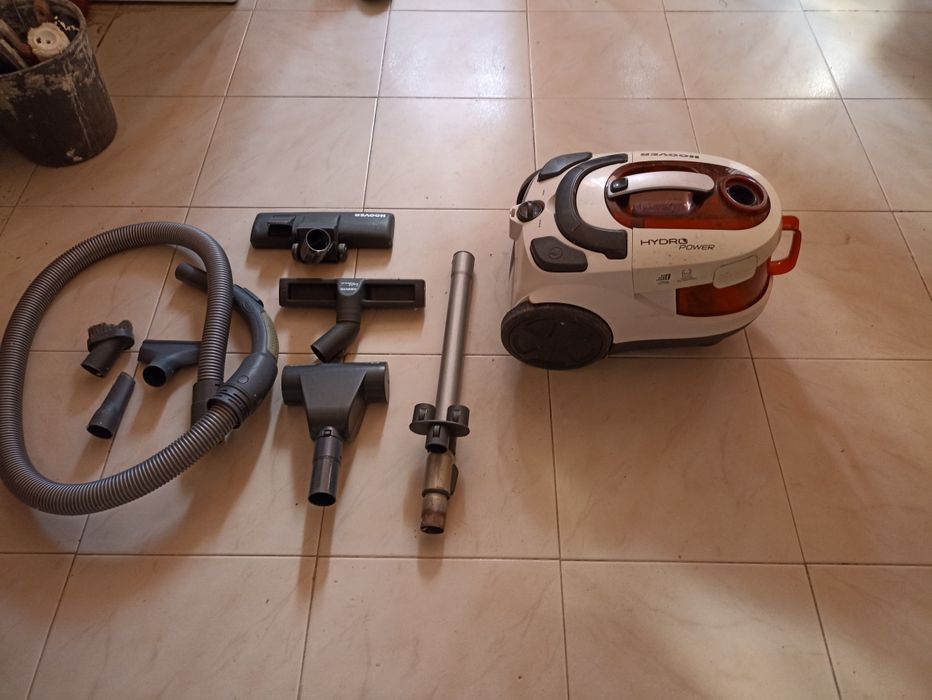 Vendo aspirador Hoover hydro power