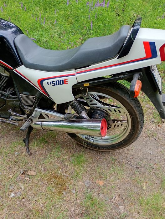 Motocykl HONDA VT  500 E