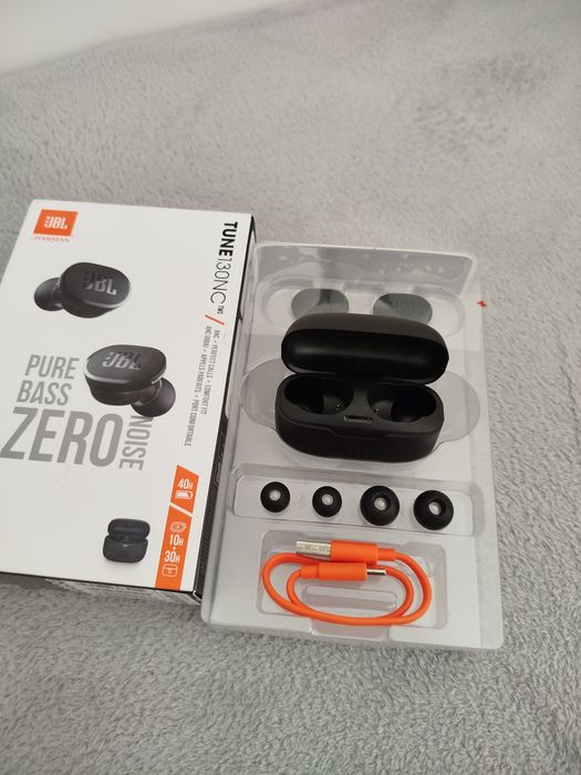 Auriculares JBL tune 130 NC