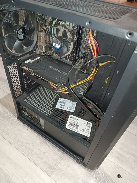 Komputer Intel I5 8400, Gigabyte 1060 3GB