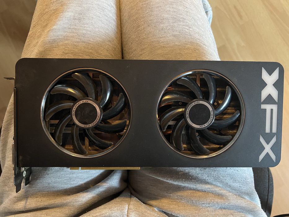 Karta graficzna XFX Radeon R9 290 4GB GDDR5